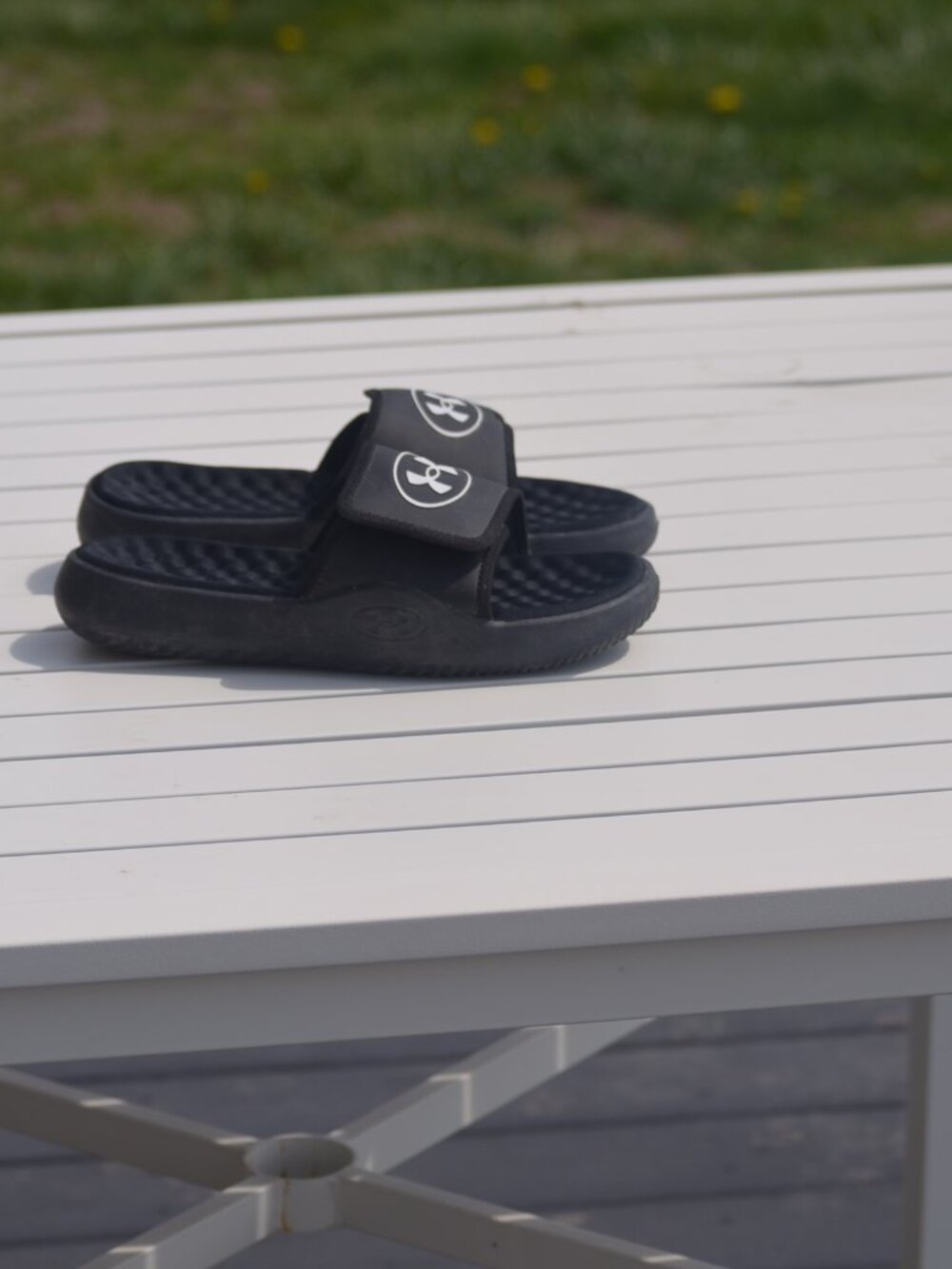 Under Armour Slides - Picture 4 of 5